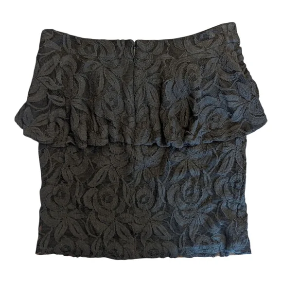 INC Black Lace Strapless Ruffle Top Women's Size 4 Whimsigoth Romantic EUC - Picture 2 of 7